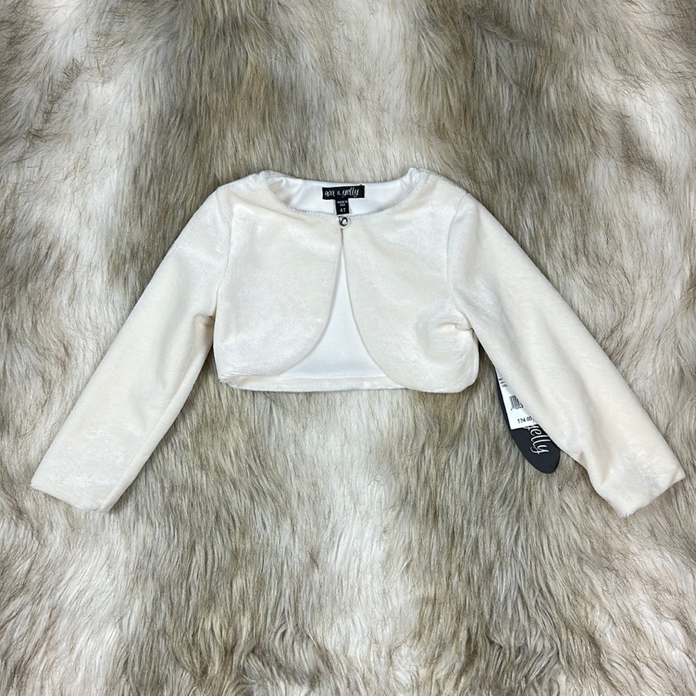 NWT Ava & Yelly Girls Ivory Faux Fur Bolero Cropped Cardigan Size 4T